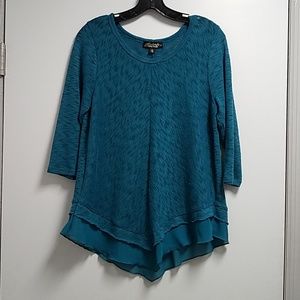 Green tunic / sweater